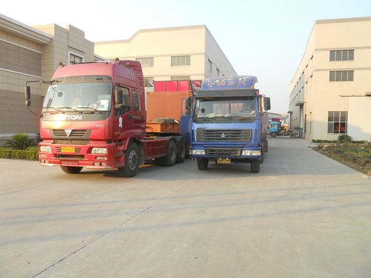 Industrieglasöfen zur Containerproduktion 110-125 m3/t Verbrauch und 0,5-3,5 m3 Wirkungsvolumen der Kammer